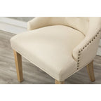 Sedie con schienale ad ala imbottite con borchie argentate in legno massello Roundhill Furniture (Set di 2)