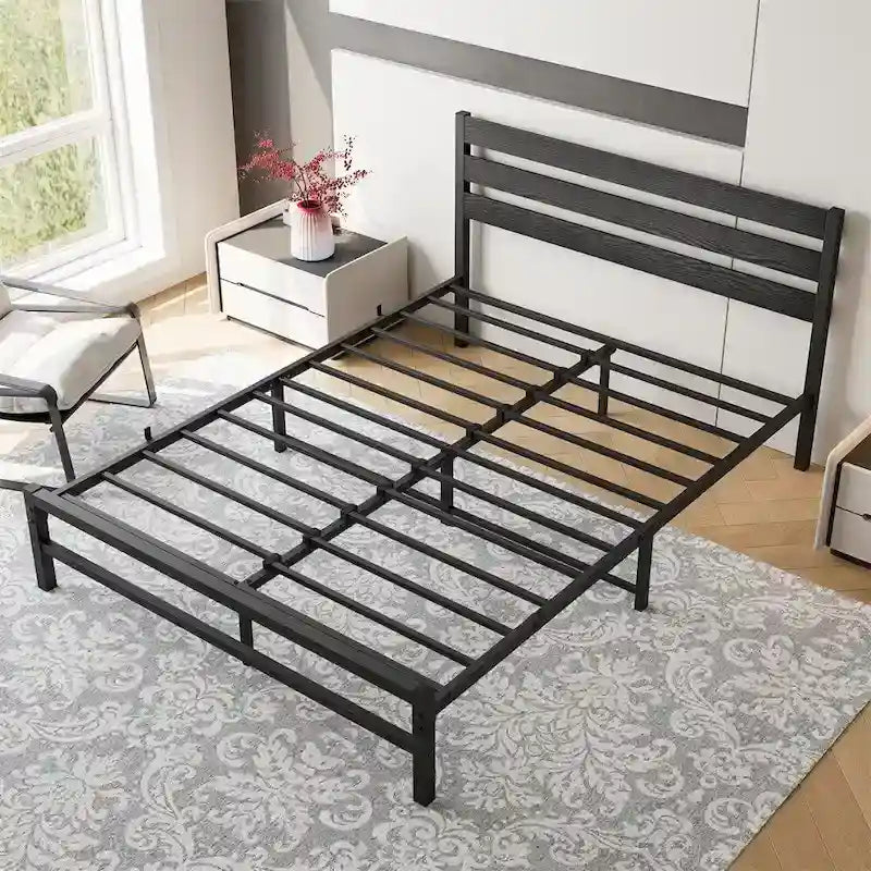 Struttura letto a piattaforma matrimoniale con testiera in legno, contenitore sotto il letto
