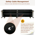 Elegante mobile multimediale con maniglie dorate e ante in vetro scanalato ad arco